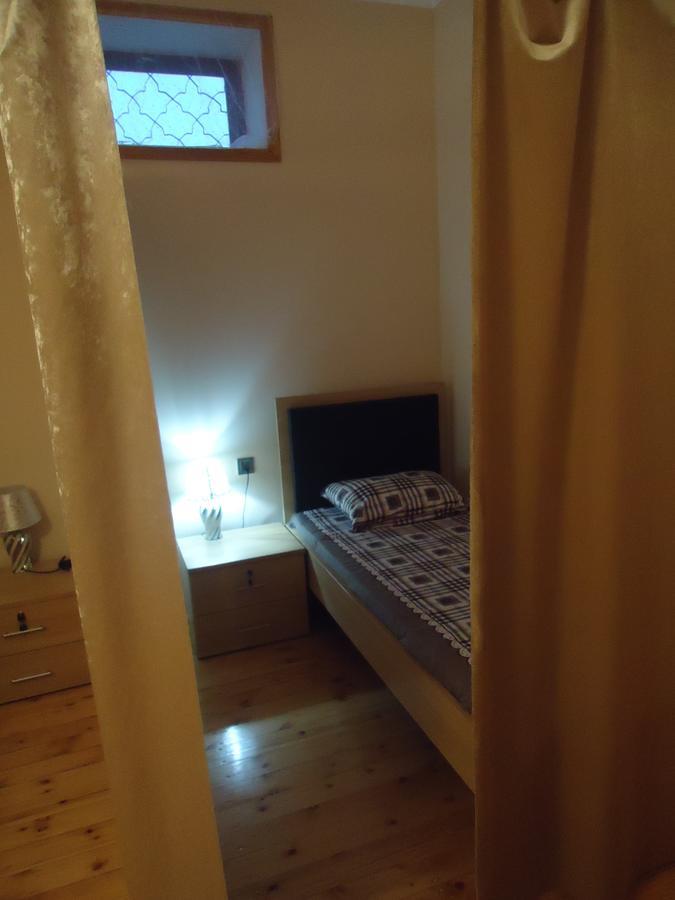 Guesthouse Khazar In Old City Baky Esterno foto