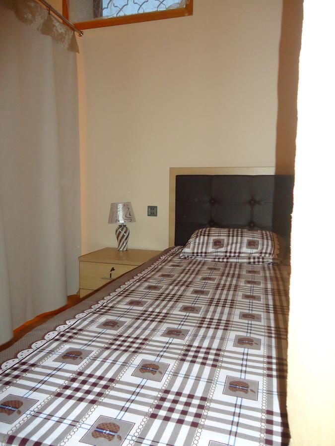 Guesthouse Khazar In Old City Baky Esterno foto